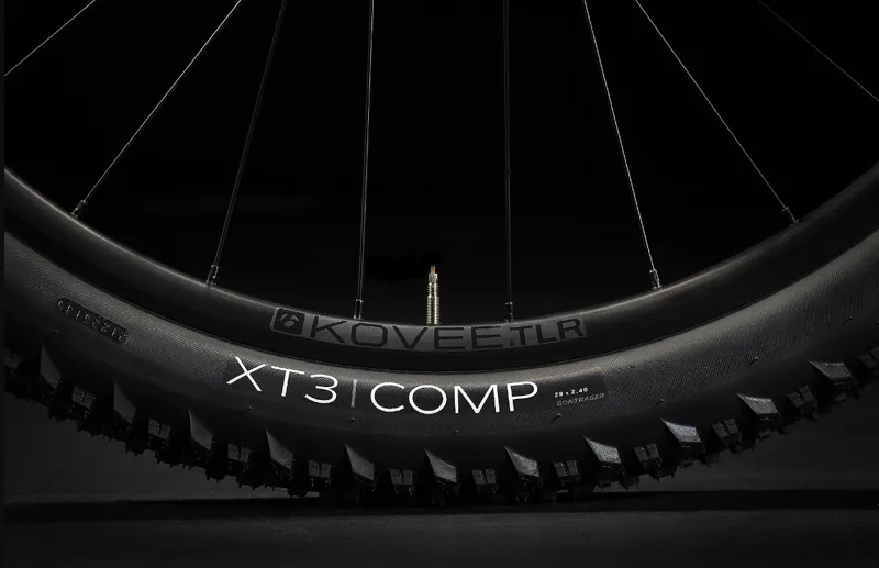 Trek Marlin 6 Gen 3 Hardtail Mountain Bike 2023 in Matte Black-4